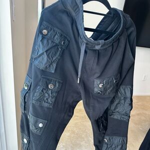 Dolce & Gabbana Mens cargo:utility pants. Size 50.